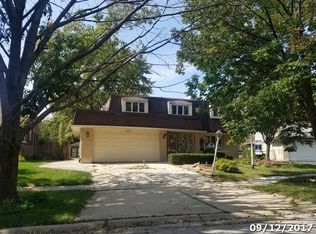 8532 Loveland Ln, Palos Hills, IL