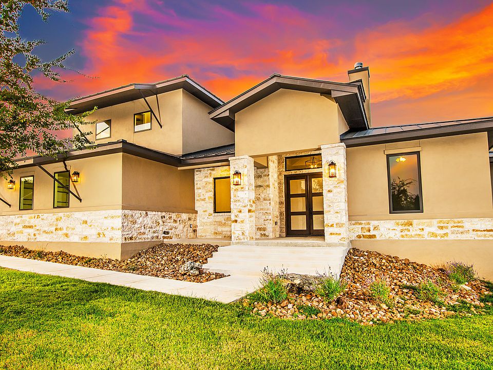 1st image of 836 Oak Bluff Trl