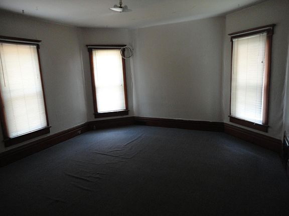 5th image of 1827 1/2 Clay St