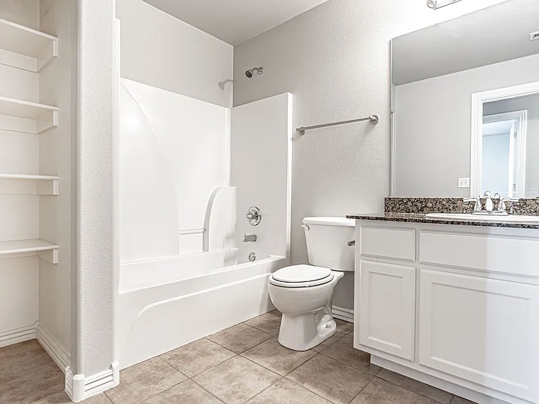 Jones - 261-263 Copper Oaks Dr — Photo 8