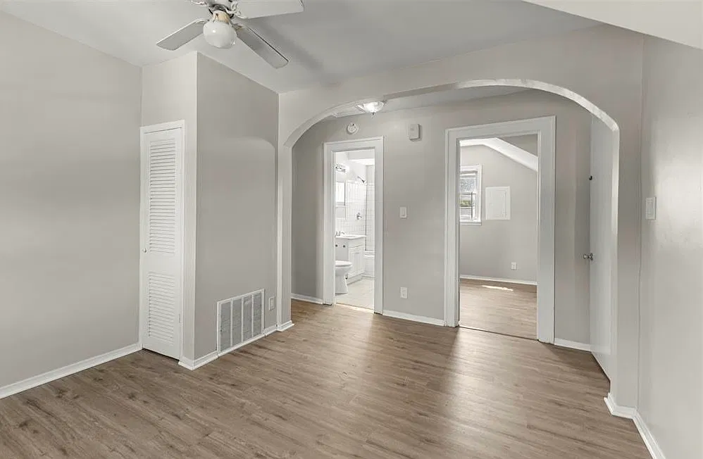 1512 Richmond Ave — Photo 4