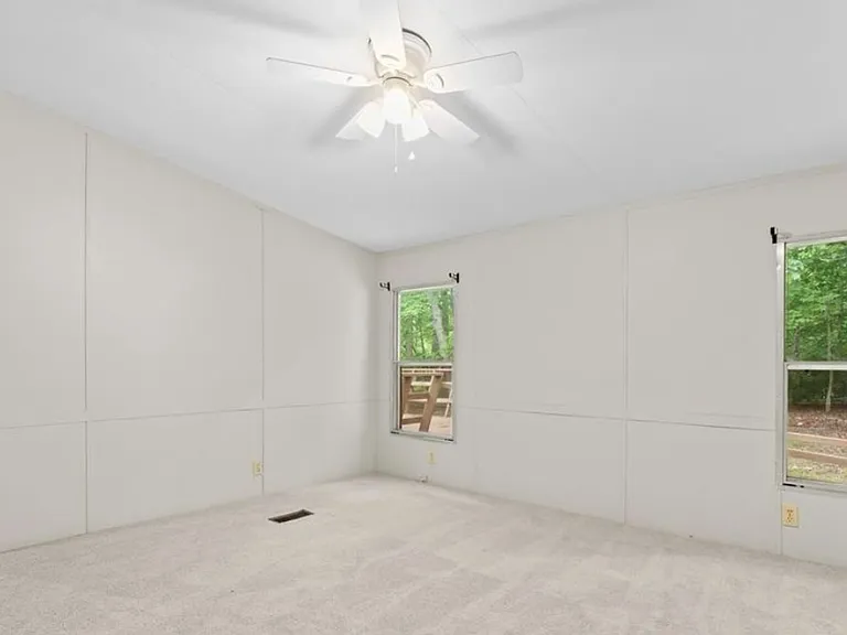 1773 Baldwin Ln — Photo 12