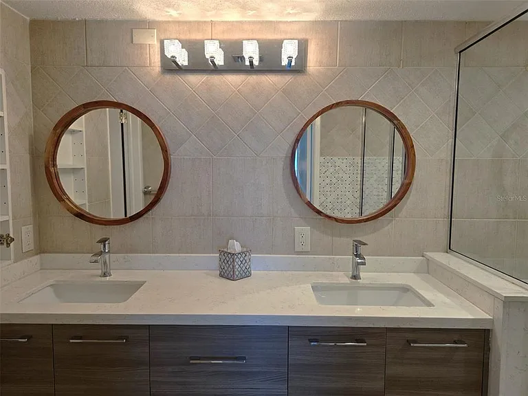 17408 Gulf Blvd #1003 — Photo 23