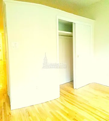 Rented by Manhattan Connection | media 17