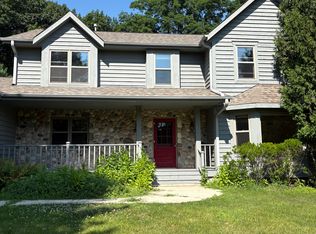 W307N5581 Anderson Rd, Hartland, WI 53029