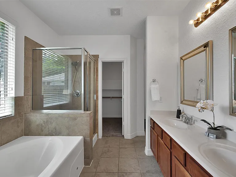 13014 Walden Rd — Photo 12