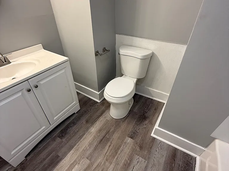 207 Pine St #2 — Photo 26
