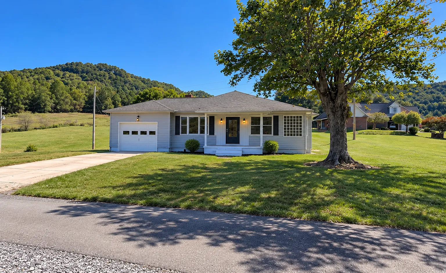 3 bed, 1400 sqft, $2,000 — Photo 3