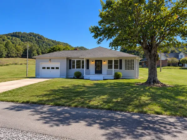122 Walter C Rd, Waynesville, NC 28785