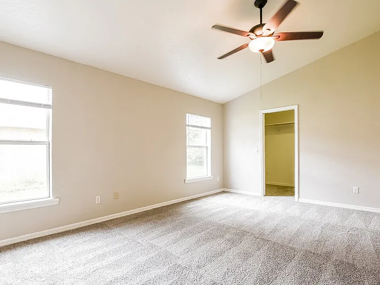 5420 Blue Grass St — Photo 8