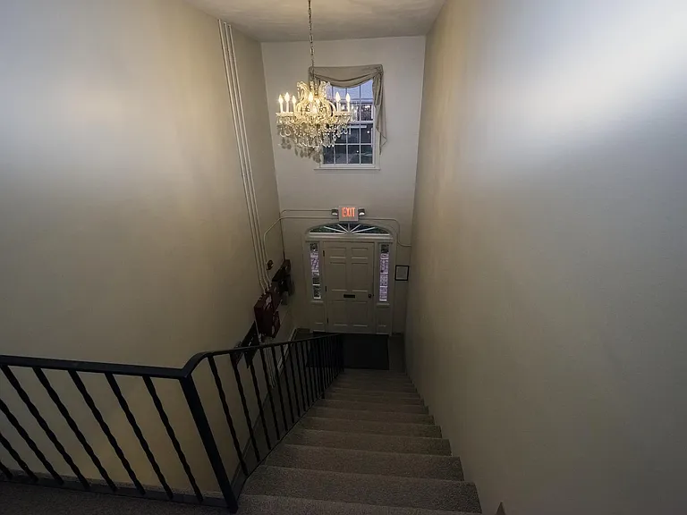 175 Pine St #2L — Photo 20