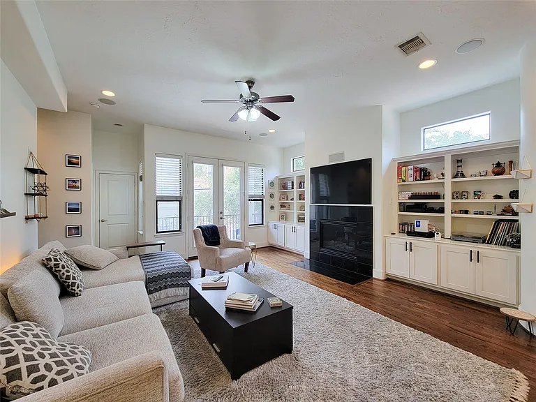 403 Jackson Hill St — Photo 20