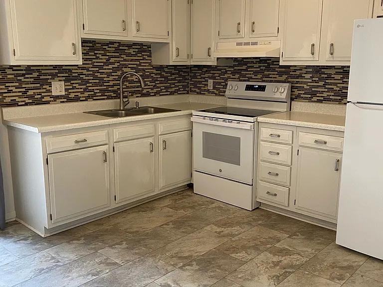 68 Webb Cove Rd #D — Photo 16
