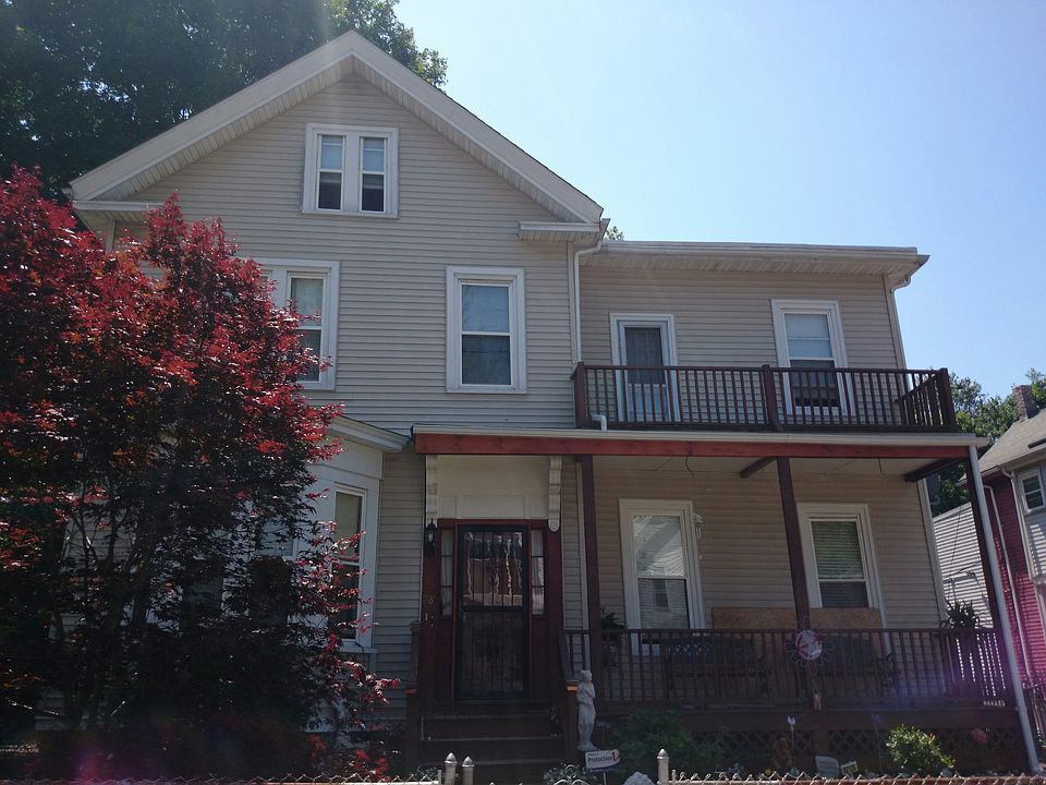 2nd image of 28 Fuller St