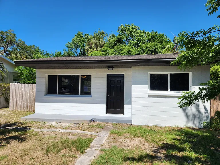 851 State Ave — Photo 12