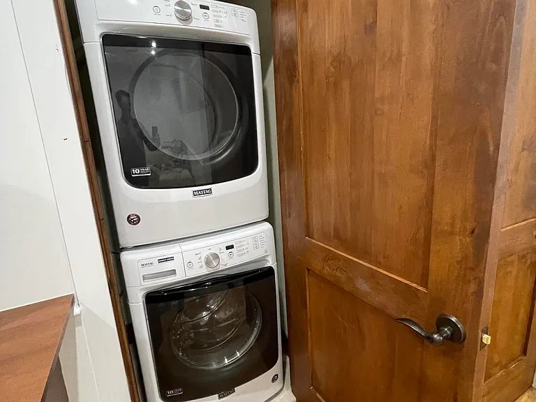 519 W Main St #D101 — Photo 13