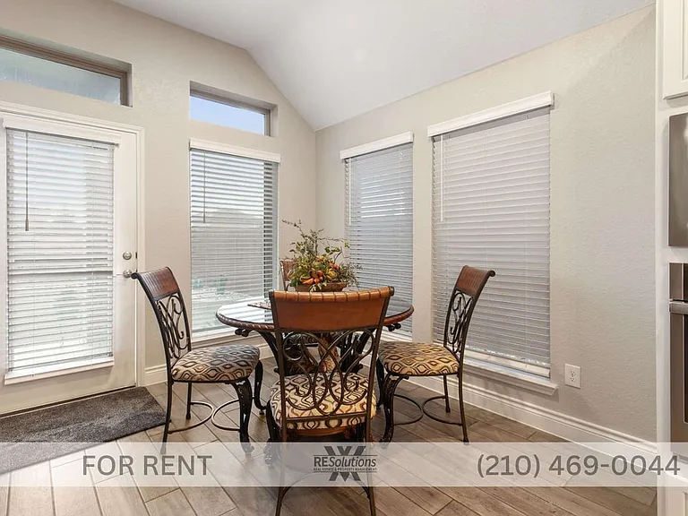 9018 War Wagon Ln — Photo 5