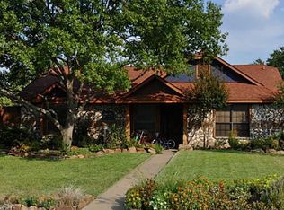 2622 Phillips Dr, Garland, TX 75044