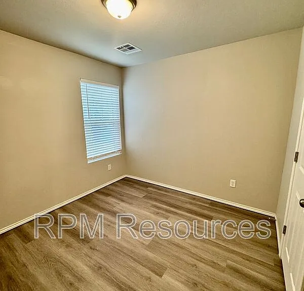 11728 Jude Way — Photo 18