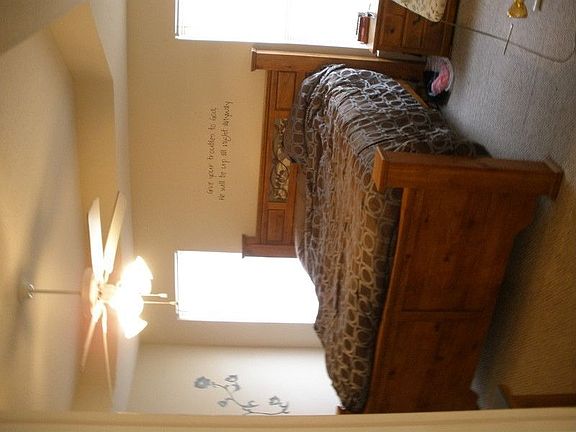 5th image of 1640 Fresno St