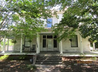 354 Bennett St NW, Pelham, GA 31779