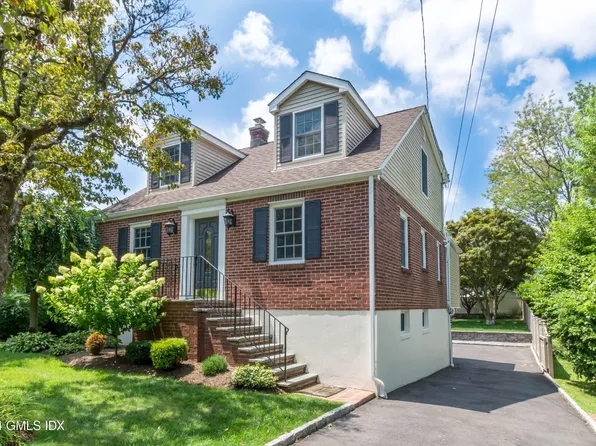 16 Weaver St, Greenwich, CT 06831