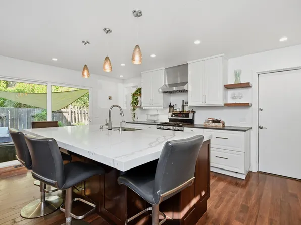 18580 Happy Lane, Sonoma, CA 95476