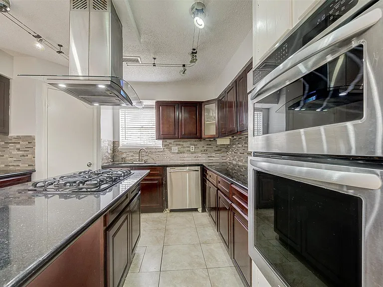 16603 Kieth Harrow Blvd — Photo 20
