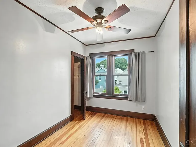 348 Volkert Ave — Photo 18