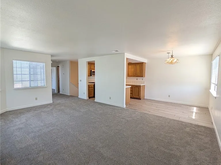 1813 Newport Ave — Photo 6