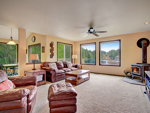 5th image of 3808 NW Lakeview Pl
