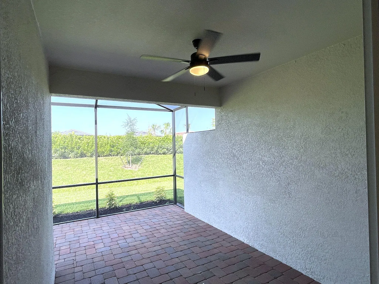 2 bed, 1564 sqft, $2,400 — Photo 3