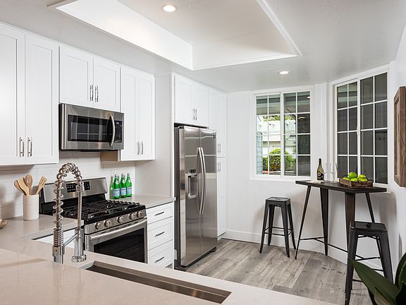 4th image of 19351 Bluefish Ln Unit 104
