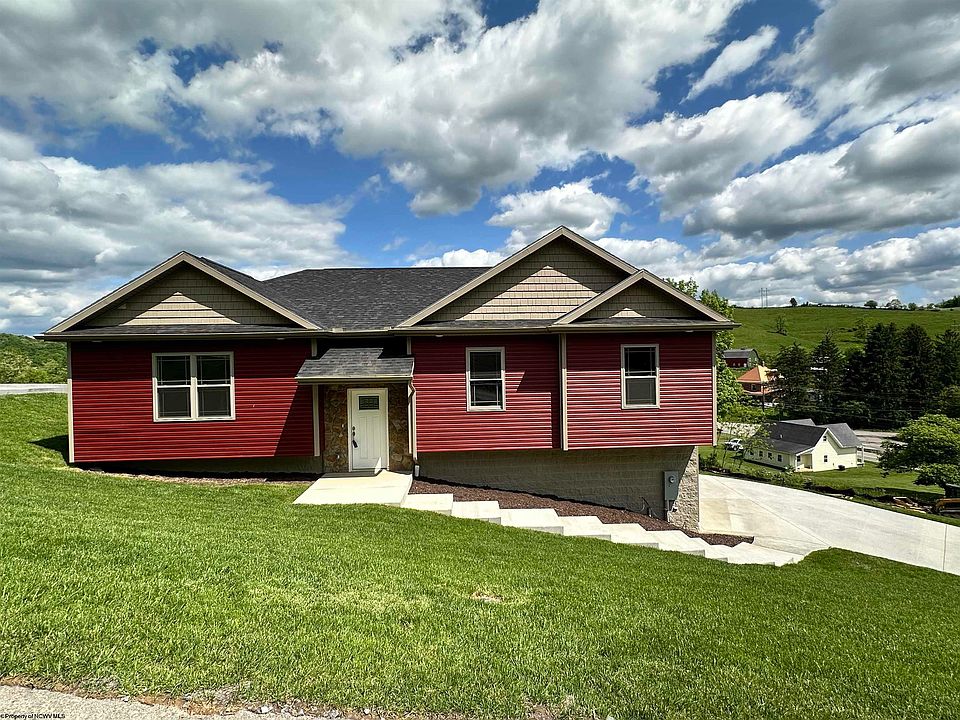 1st image of 106 High Pointe Dr