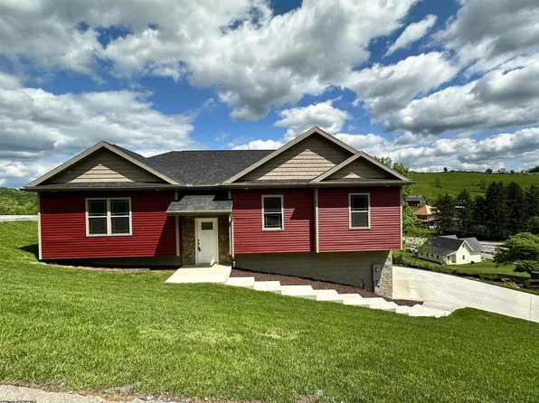 106 High Pointe Dr, Fairmont, WV 26554