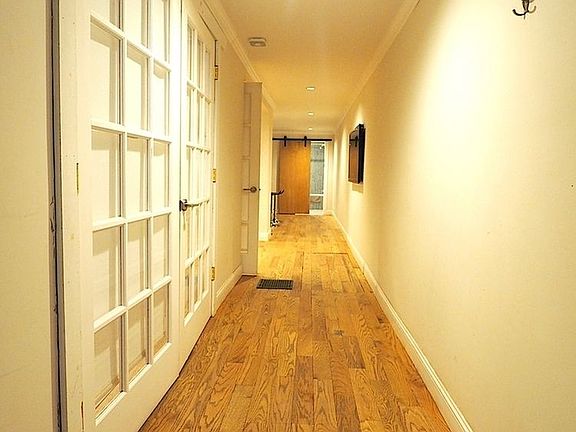 2nd image of 915A Lafayette Ave #1