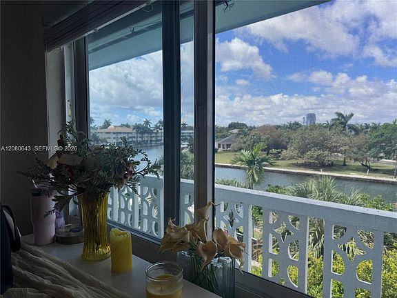 5th image of 455 Golden Isles Dr APT 310