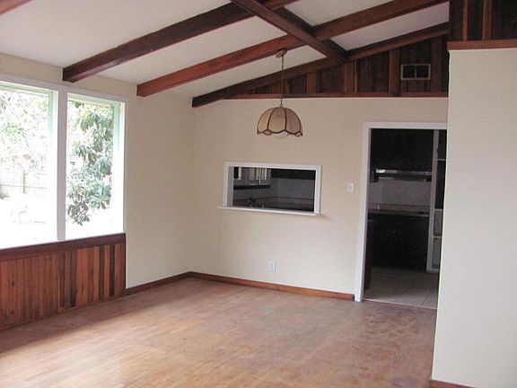 4th image of 2615 Canary Dr