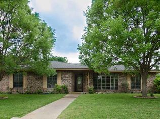 1502 Sharon Dr, Cedar Hill, TX 75104