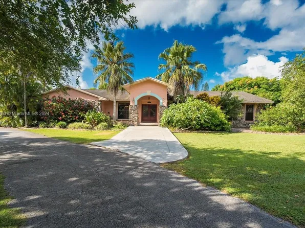 16500 SW 197th Ter, Miami, FL 33187