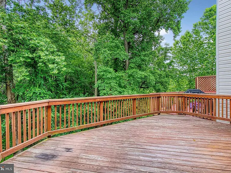 27 Silver Birch Ct — Photo 13