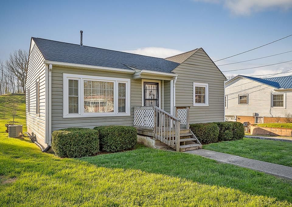 1st image of 107 Saylors St