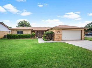 3245 93rd St, Lubbock, TX 79423