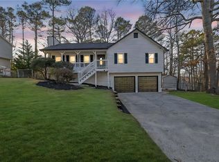 8065 Sumit Wood Dr NW, Kennesaw, GA 30152
