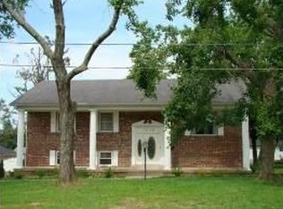 1223 Sunnyside Dr, Mayfield, KY 42066