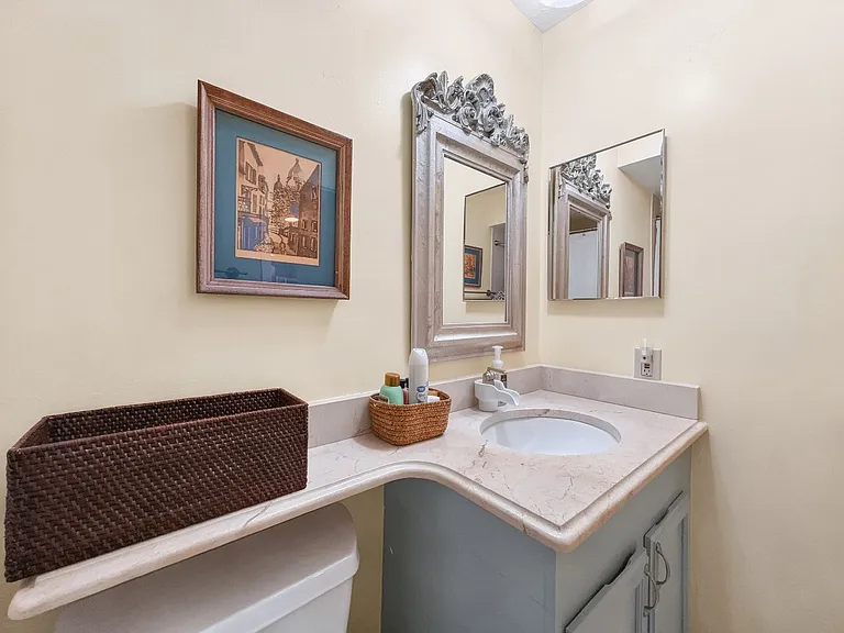 1950 W Crown Pointe Blvd #B-207 — Photo 24