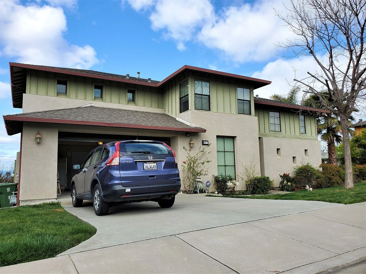 Wonderful 5bd / 3.5ba with 2 master suites — Photo 2