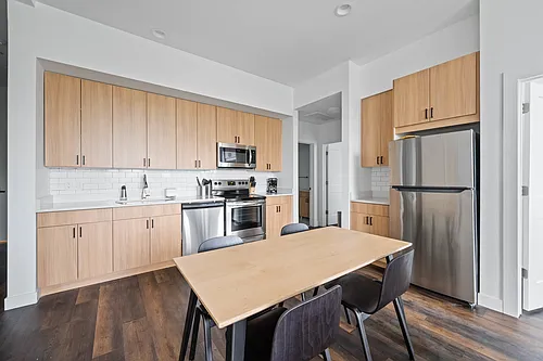 McCormick CoLiving Photo 1