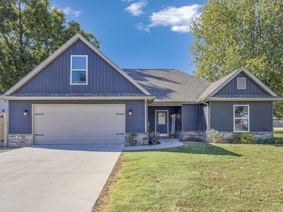 301 S 4th Ave, Haubstadt, IN, 47639