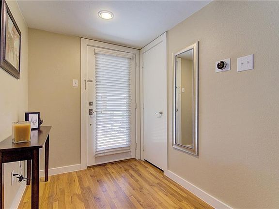4th image of 5836 Birchbrook Dr APT 126